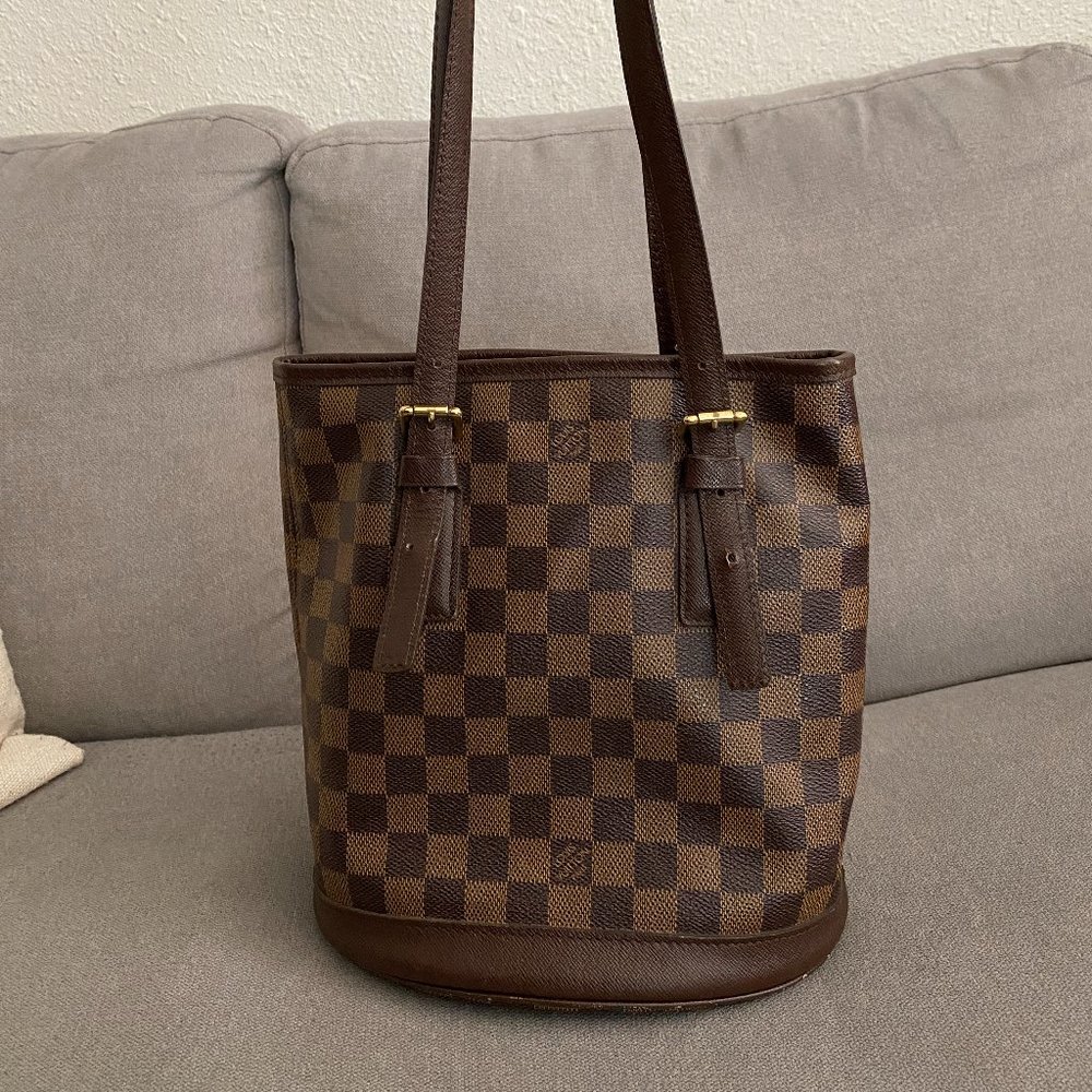 Damier Ebene Marais Bucket 23